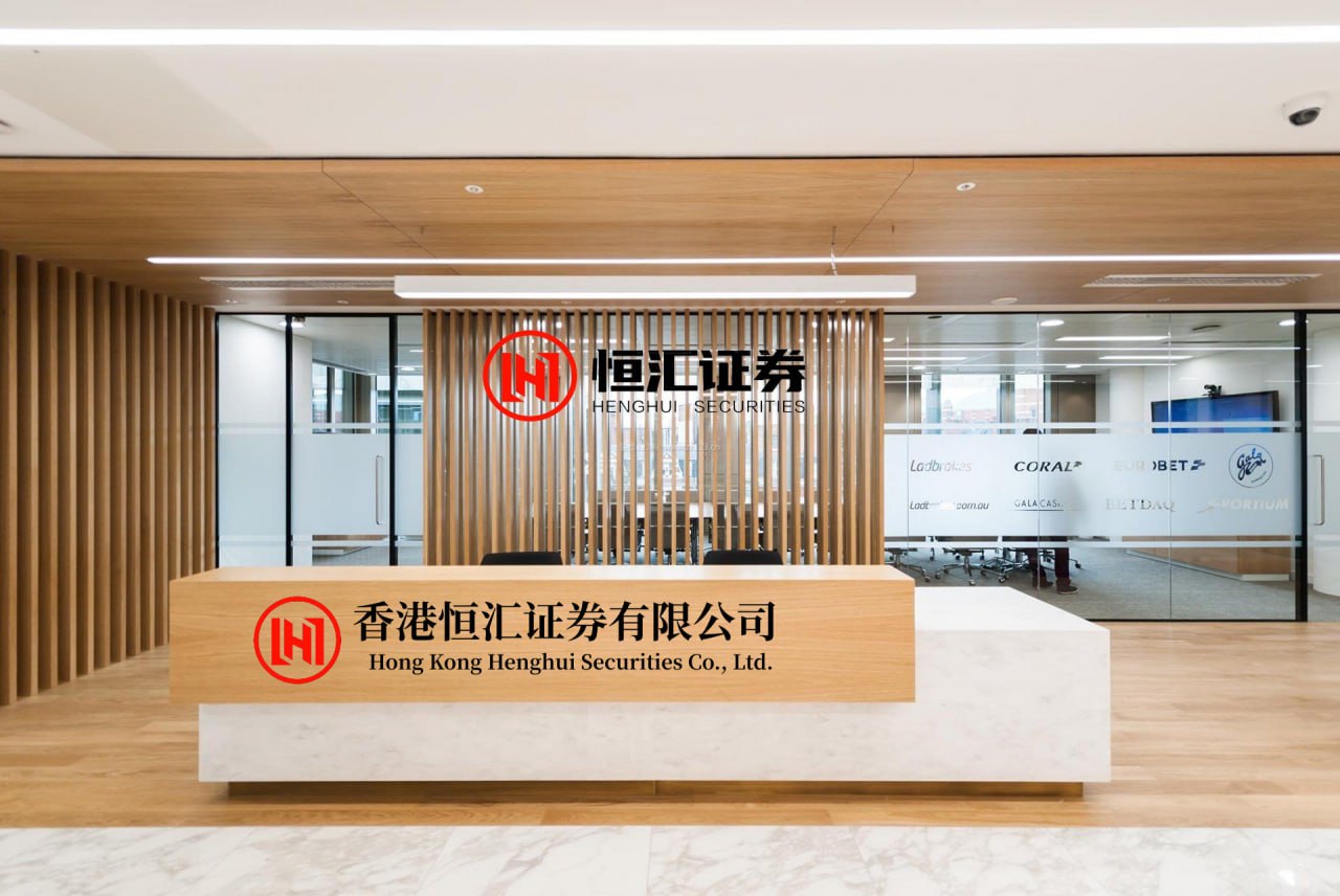 股融贷 文汇时评 | 莫让成人礼沦为浮华秀场